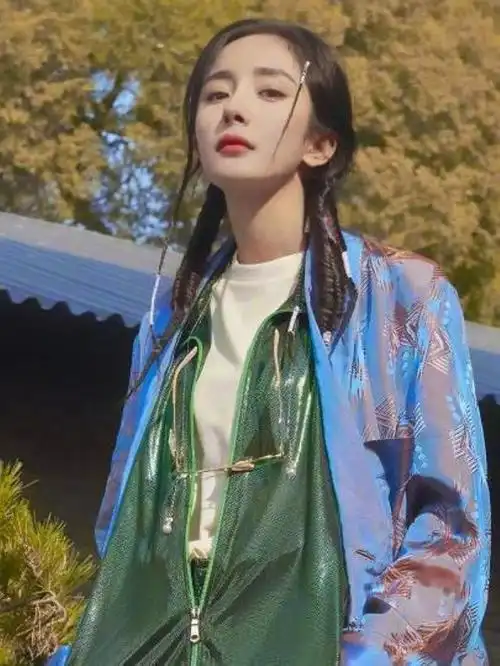 笑着活下去杨幂剧照