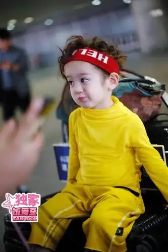 jackson周嘉诚小表情可爱炸了大笑嘟嘴简直萌翻了