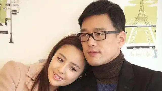 佟丽娅控诉被王耀庆拉黑,还曝光聊天记录,令对方不知所措超尴尬