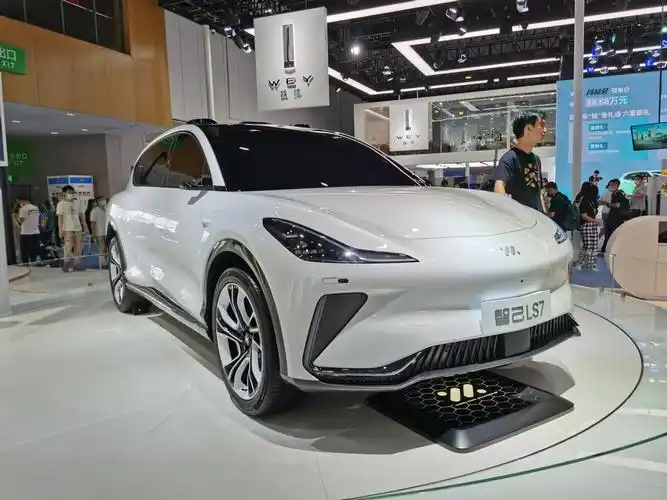 但是上汽全年600万辆目标保持不变,预计新能源汽车销量超过110万辆