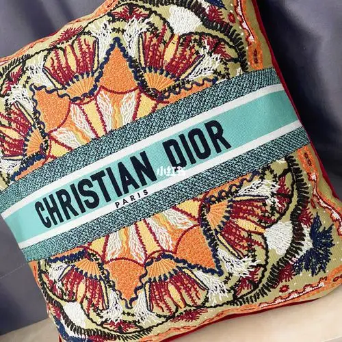 dior luminarie-迪奥正方形抱枕/靠垫_迪奥怎么样_抱枕_靠垫_艺术