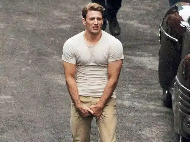 复联4美国队长不仅帅还很骚谁能抵挡得住这独一份的圆翘臀