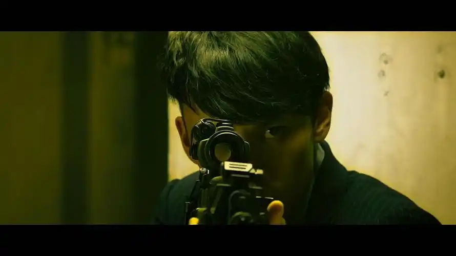 赤道张震截图,一个笑容演活一个冷血杀手