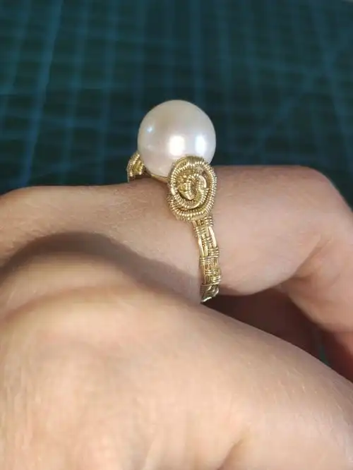珍珠绕线戒指