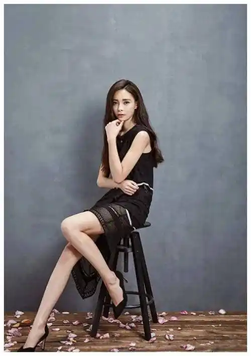 沈梦辰录制节目受伤!腰椎骨头永久断裂,医院楼道抹泪惹心疼_医生_时候