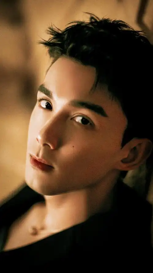 吴磊超话91#吴磊微博之夜#你小子眼睛会说话 本路人来感觉了