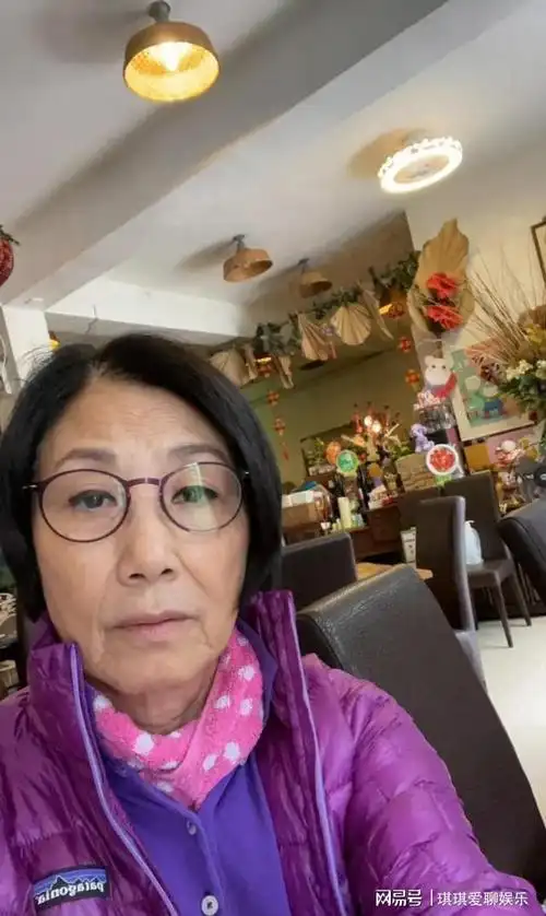 73岁的汪明荃出演粤剧《天仙配》罗家英助演,不化妆的她很憔悴