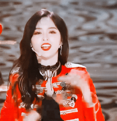 吴宣仪古装动图