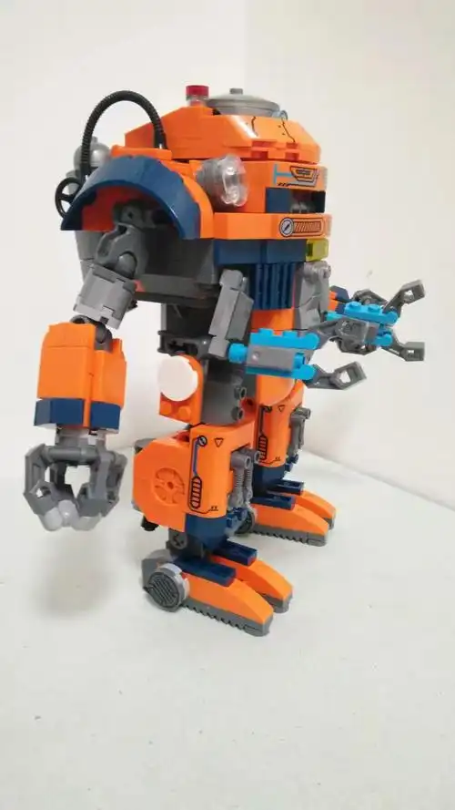 乐高机甲教程 小型乐高机甲教程