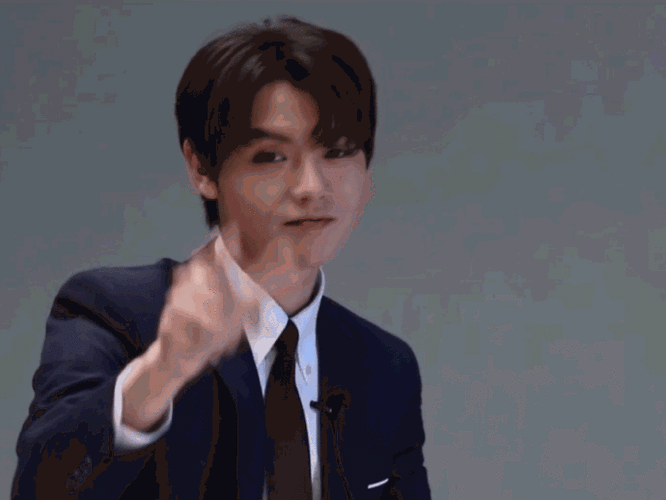 肖宇梁超话xyl#为肖宇梁神魂颠倒#xyl#肖宇梁人间甜豆#xyl#肖宇梁