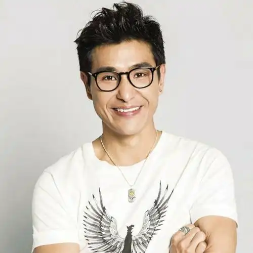 陈展鹏高清写真