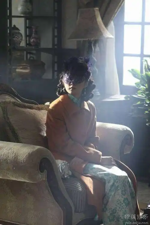 图:电视剧《铁面歌女》剧照 108