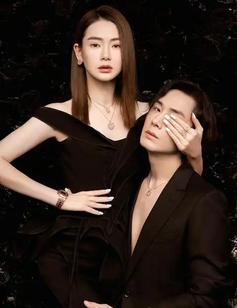 戚薇& 李承铉 | 在爱里继续爱-文章-芭珠甄选-首页-时尚网