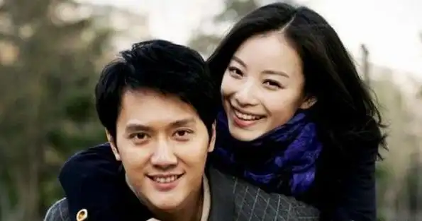 直播像小学生,44岁的冯绍峰,还没走出幼时的乖乖男光环|倪妮|邵峰