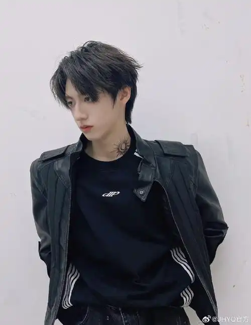 tf家族-朱志鑫##朱志鑫[超话]##jhyq##天猫宝藏新品牌##朱志鑫荷