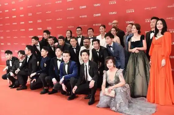 钟汉良胡歌身高对比图(上海电影节众星云集)(1)