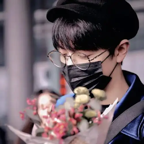 肖战#捧花头像94