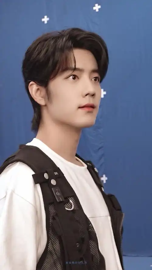 肖战##肖战平安喜乐#这侧脸,,,绝鲨