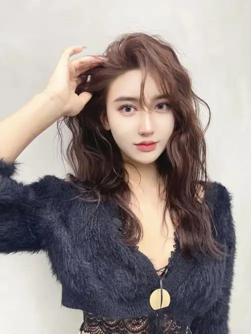 杭州最烫发造型烫发法式烫超甜美