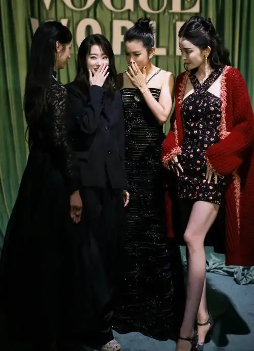 8组难得一见的明星同框杨幂