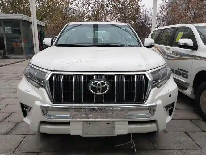 2020款丰田霸道2700txl中东版现车实拍