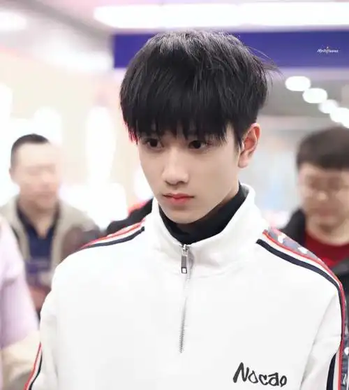 你见过最帅的高中男生长什么样?