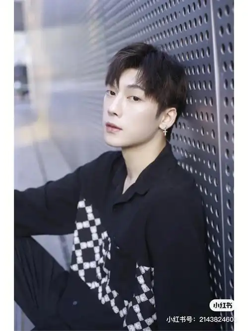 座下来等你买奶茶