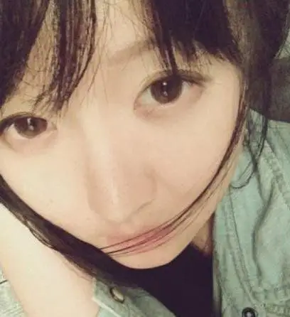 张艺兴女友李琪琪接吻 与张艺兴十分搭配