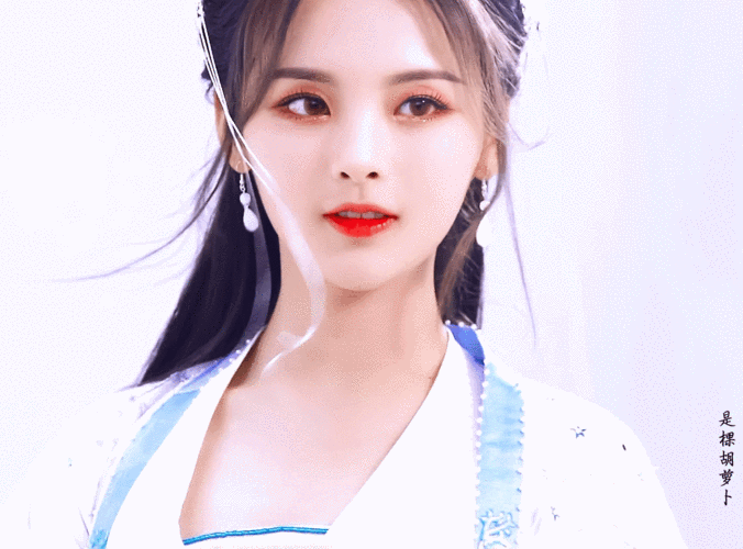 杨超越《神医凰后》路透古装新造型怎么样.