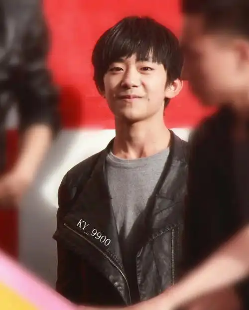 还没到14岁但感觉已经自己处理了太多事情(#易烊千玺电影小小的我