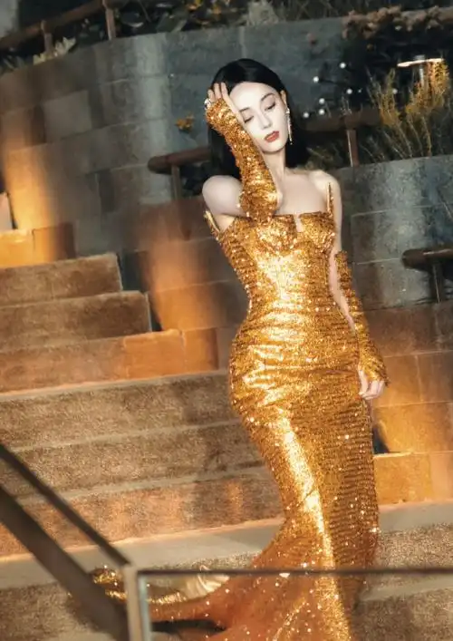 三毛 迪丽热巴造型#昨晚的迪丽热巴红毯直拍让我无限循环迪丽热巴