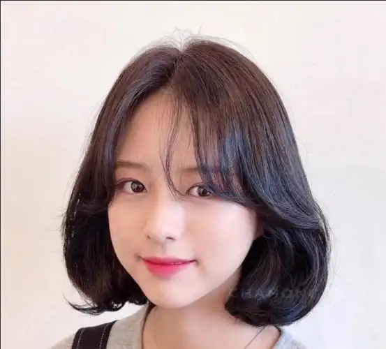 想要显瘦又时髦,脸大女生一定要尝试的发型