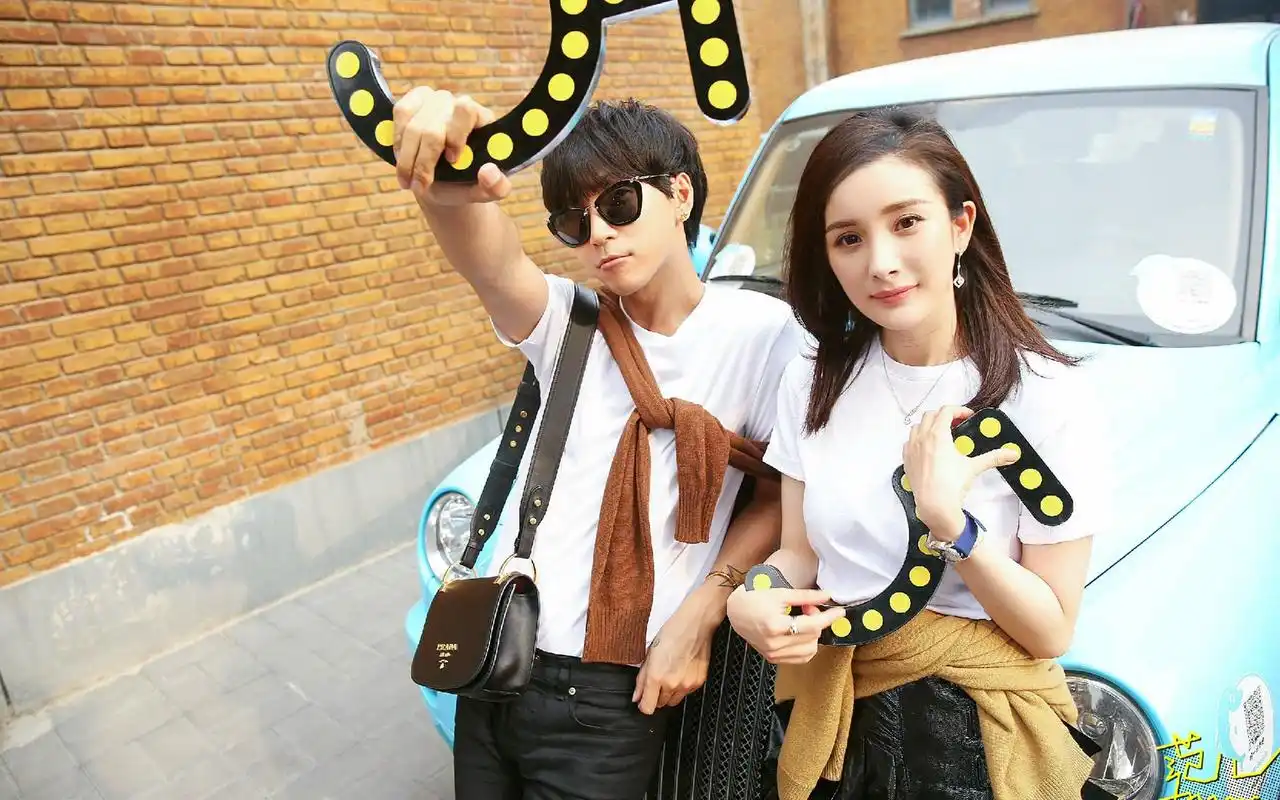 辣妈杨幂网红韩火火写真桌面壁纸图片