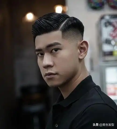 发型别瞎剪建议男生留这3种两边铲发型帅气有魅力