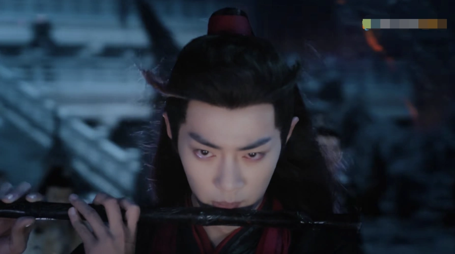 黑化后变成夷陵老祖,肖战也是能拿捏的恰到好处,不论是眼神的变化