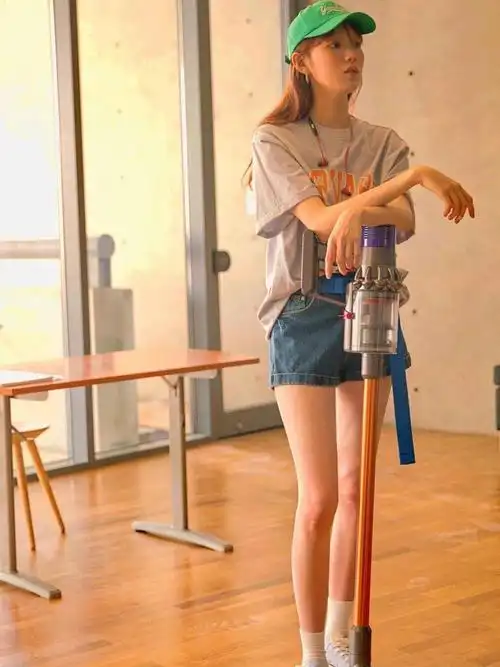 李圣经长腿欧尼