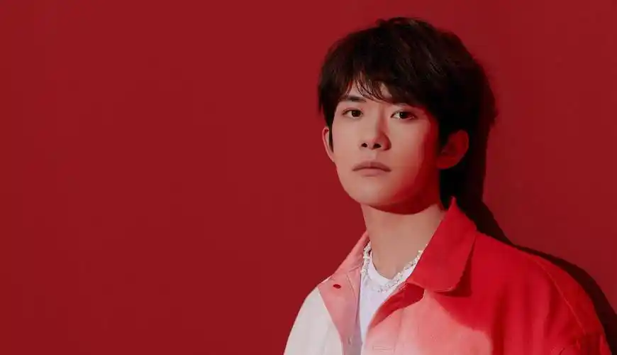 原创易烊千玺生图曝光却被质疑太素人背后原因让人意外