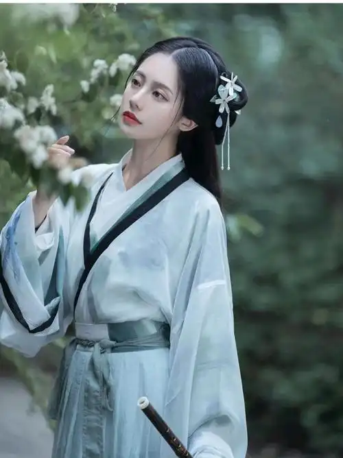 汉服模特古风拍照动作和表情管理教程