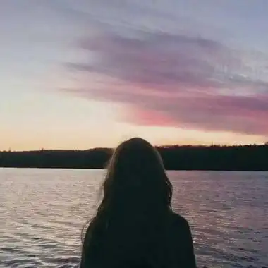 高清文艺风格的小清新图片女生唯美背影头像_女生头像_美头网