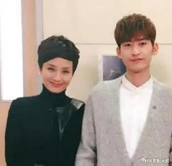 原来张翰的亲妈是李颖,妹妹居然是奥运会大赢家,这消息我刚刚才知道