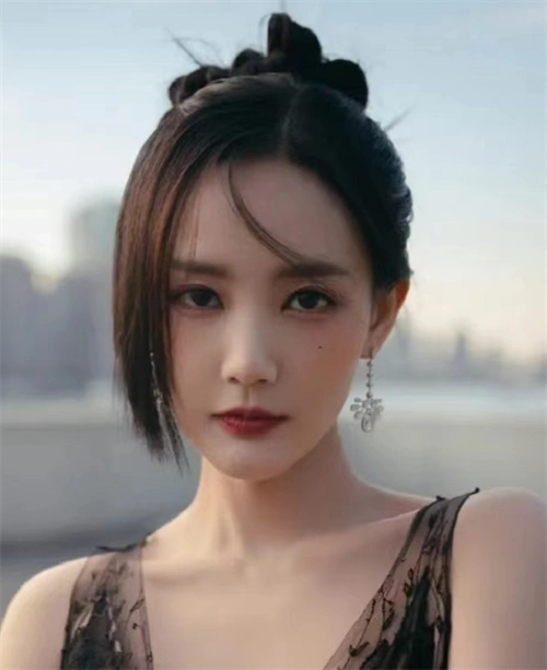 女明星公主切范本 你pick哪一款呢_刘海发型 - 美发站
