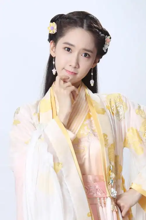 武神赵子龙夏侯轻衣马玉柔林允儿饰