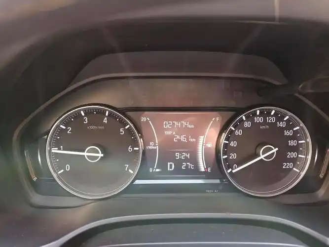 请求各位大佬:我的本田凌派每次启动后仪表盘下都亮一个黄色小板