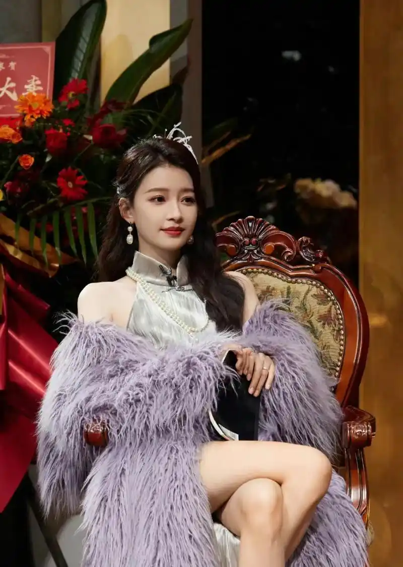 孙怡的直角肩# 哇!