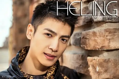 罗云熙帅气壁纸_阳光男孩罗云熙