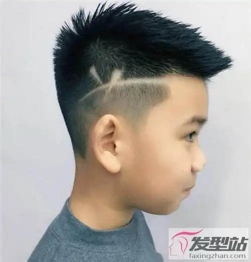 酷酷的儿童发型男孩,儿童发型男孩小男孩-图片大观-奇异网