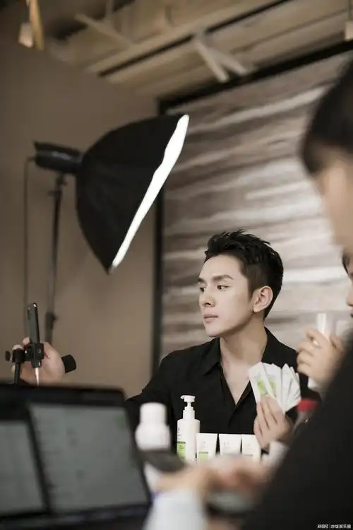 顾客以女性为主|电商|直播间|国际曲棍球赛事|奥林匹克运动会|李佳琦