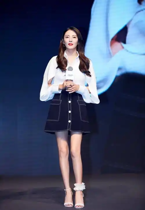 吃瓜不如看穿搭,张雨绮为什么越穿越好看了?_身材_时尚_风格