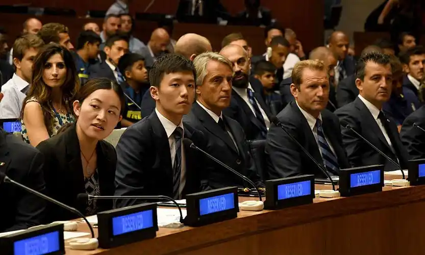 2015年,学成归来的张康阳开始在苏宁总裁办学习,也就是这个时候,苏宁