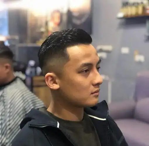 男士"两边铲"发型的3种剪法,清爽干净,剪完帅气又有魅力